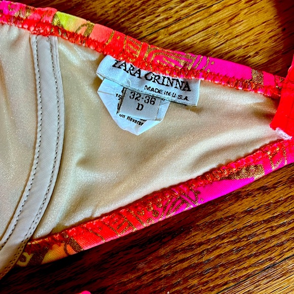 Tara Grinna 2pc.Gorgeous Peach,pink&gold. Both pcs lined.Underwire.Gently worn - Picture 3 of 6